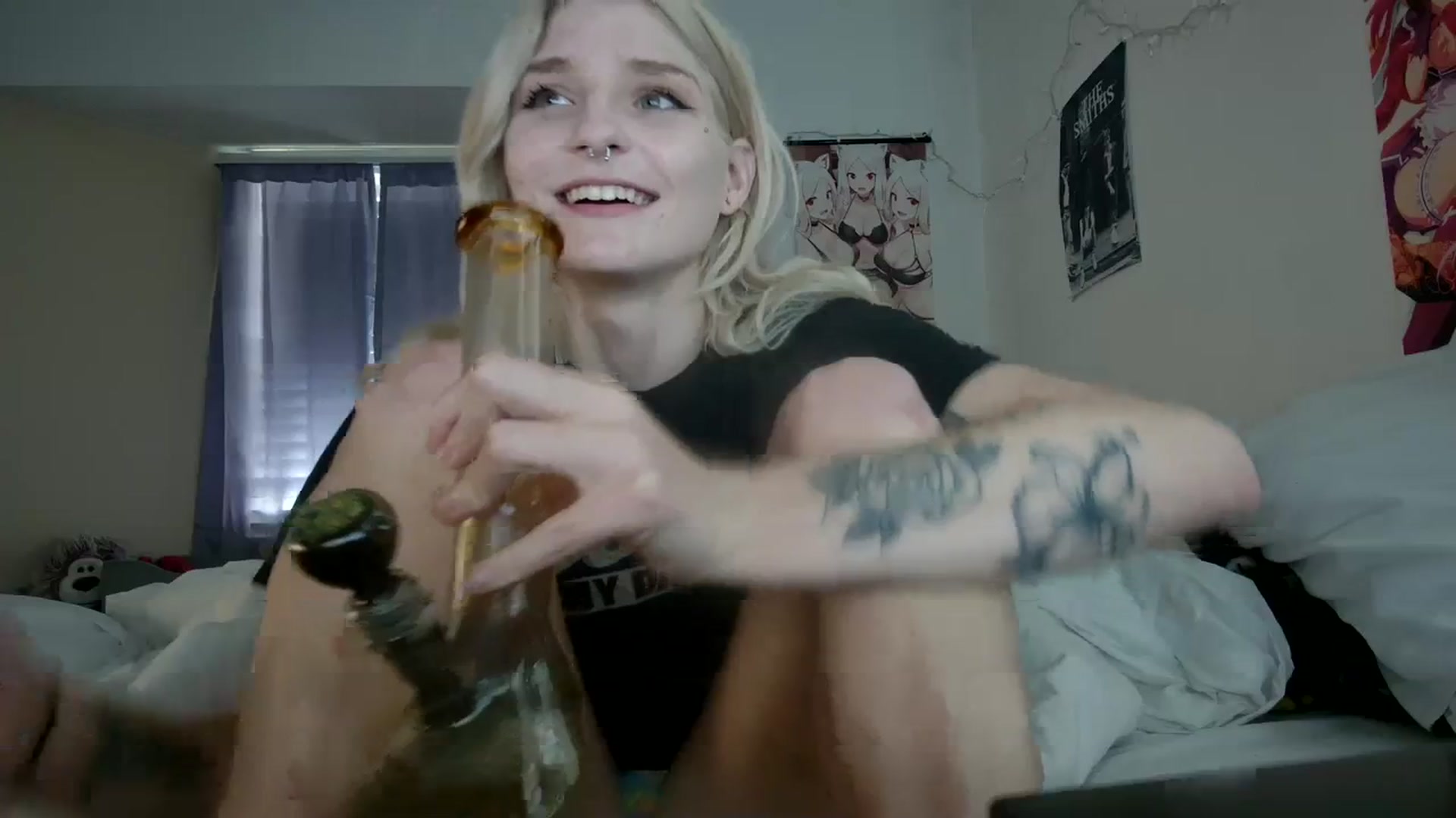 Gallery image thumbnail from DuckChan0's myfreecams stream on, 11/01/2023, 18:47 image 17 of 20