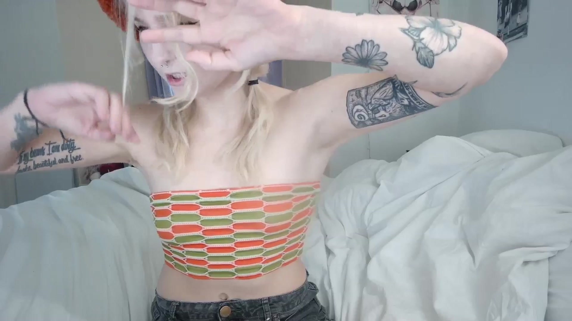 Gallery image thumbnail from DuckChan0's myfreecams stream on, 11/03/2023, 15:30 image 8 of 20