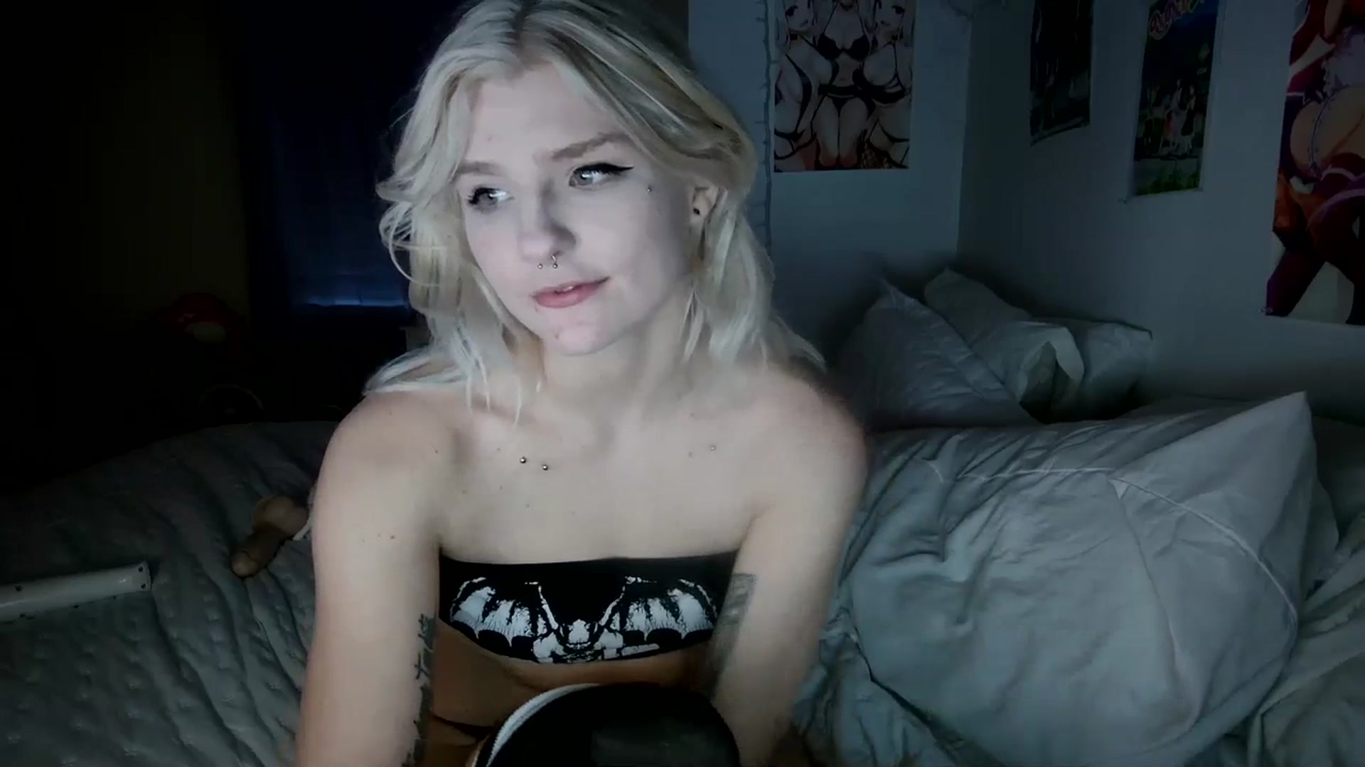 Gallery image thumbnail from DuckChan0's myfreecams stream on, 11/05/2023, 22:44 image 12 of 20