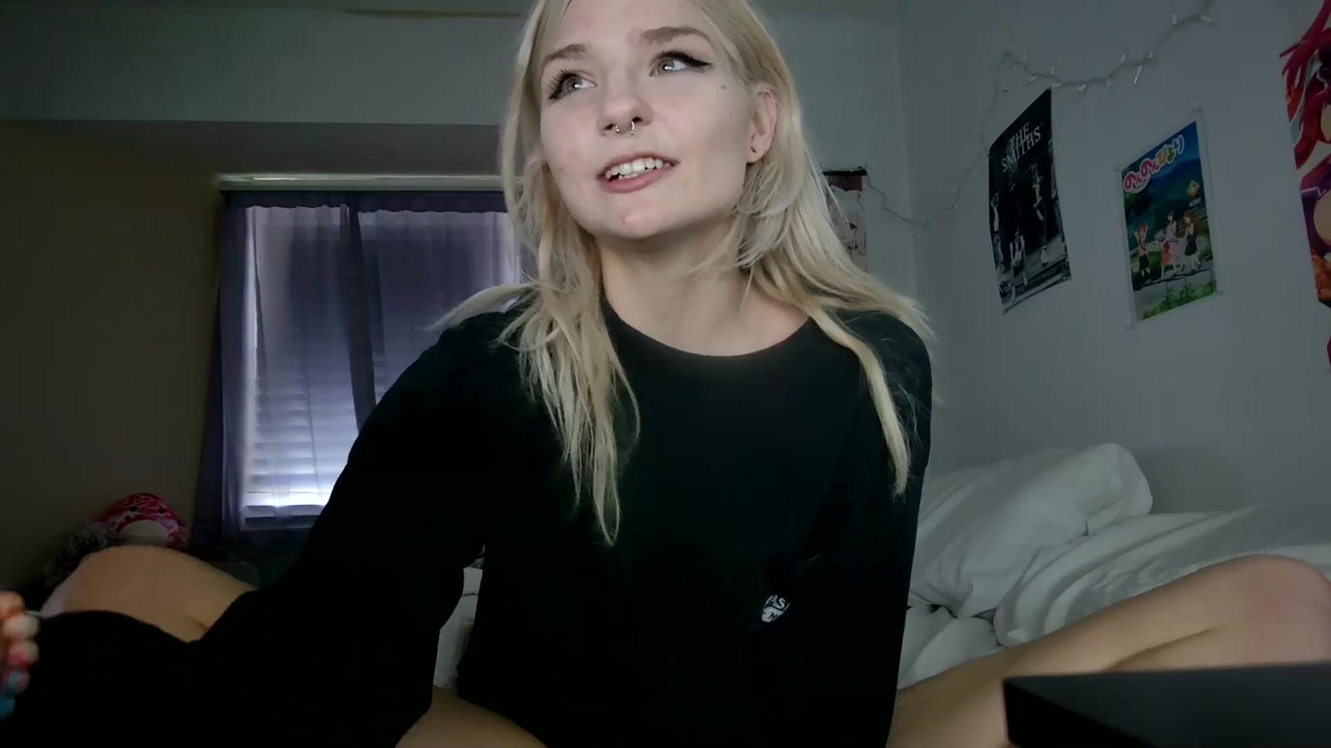 Gallery image thumbnail from DuckChan0's myfreecams stream on, 11/06/2023, 18:46 image 13 of 20