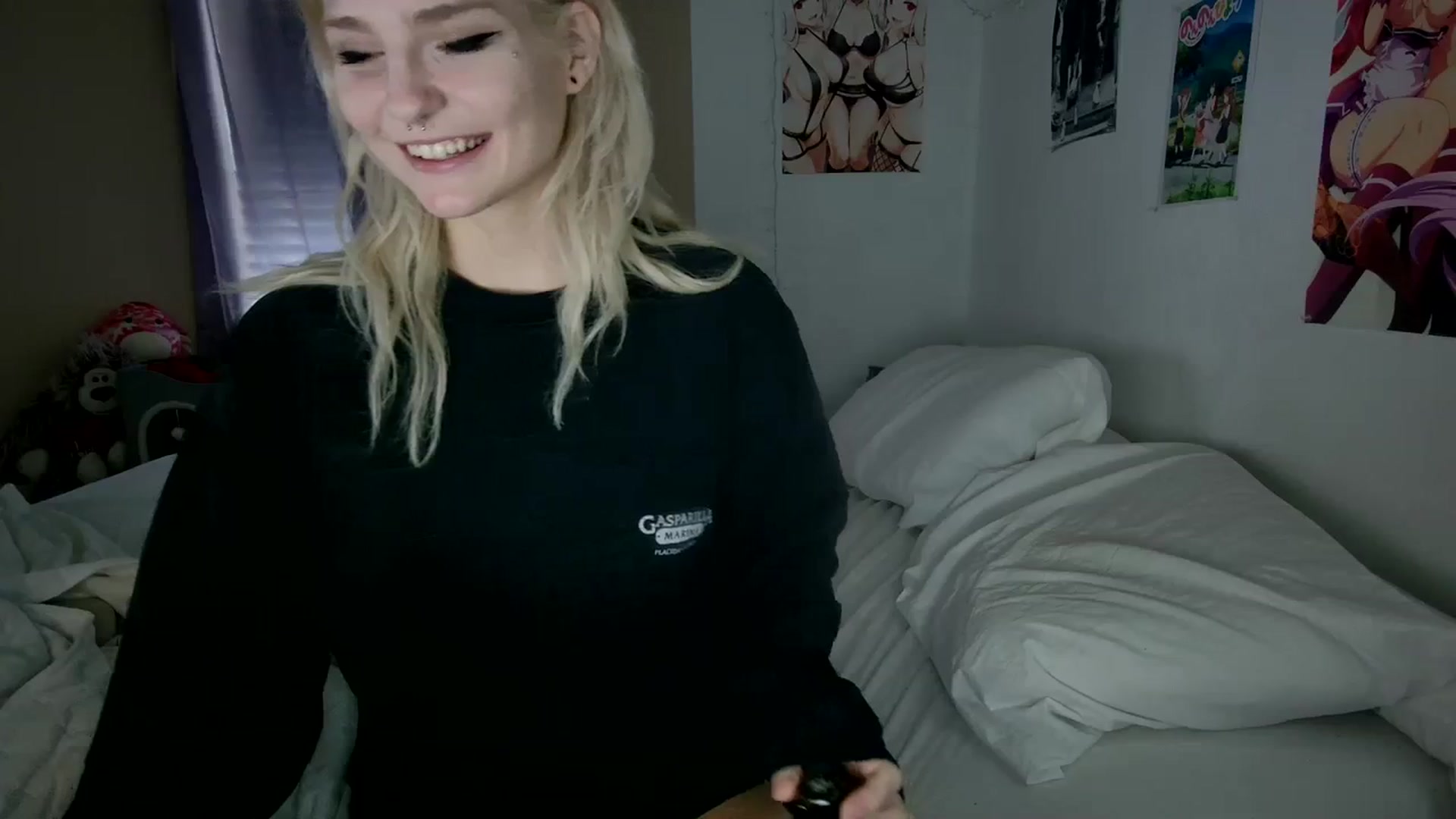 Gallery image thumbnail from DuckChan0's myfreecams stream on, 11/06/2023, 18:46 image 18 of 20