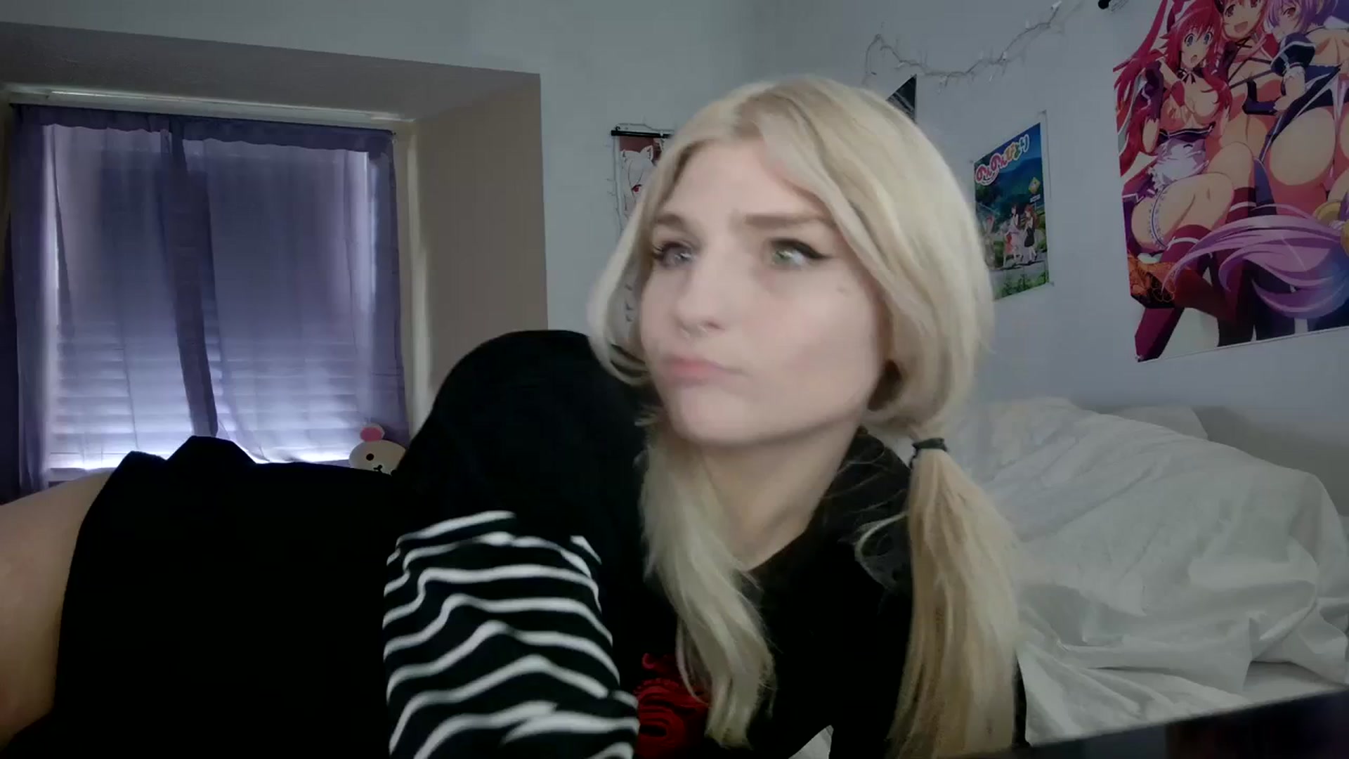 Gallery image thumbnail from DuckChan0's myfreecams stream on, 11/08/2023, 17:22 image 2 of 20