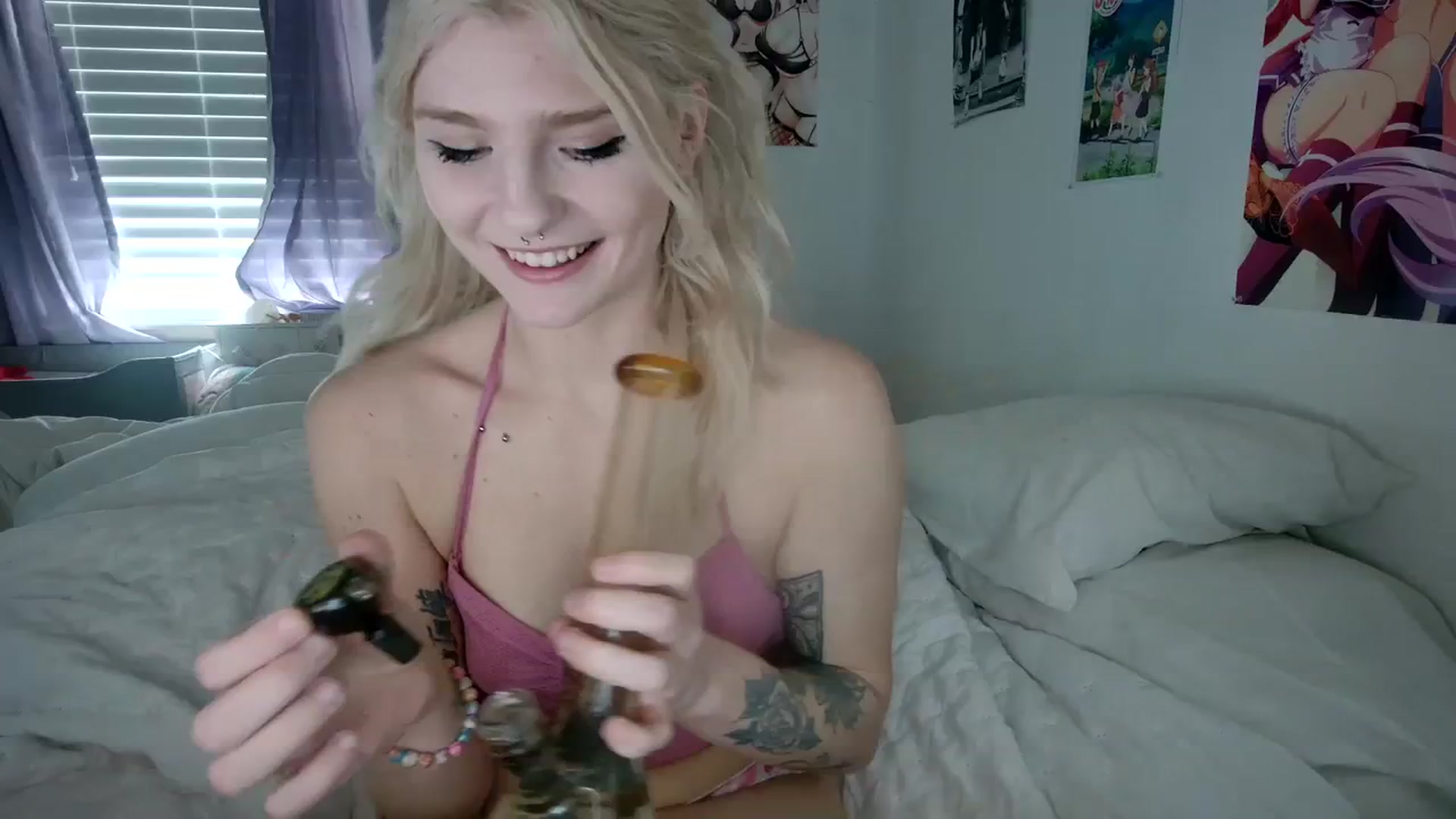 Gallery image thumbnail from DuckChan0's myfreecams stream on, 11/09/2023, 18:43 image 17 of 20