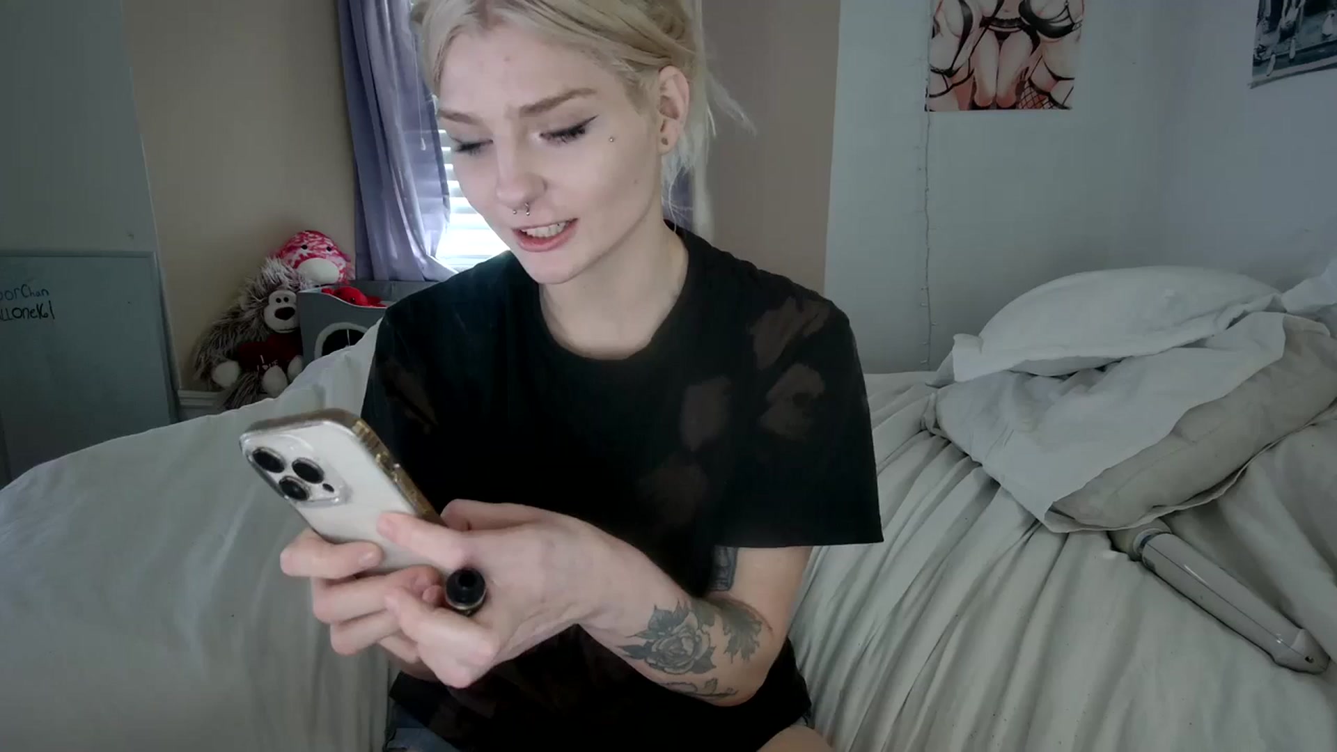 Gallery image thumbnail from DuckChan0's myfreecams stream on, 11/10/2023, 17:58 image 1 of 20