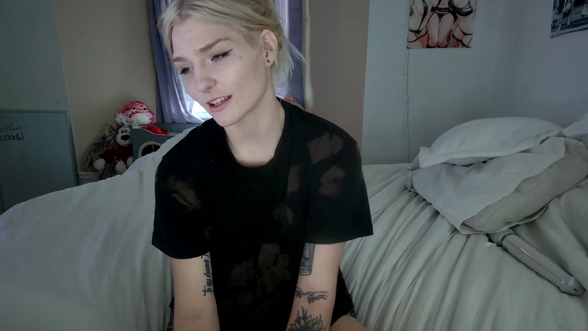 Gallery image thumbnail from DuckChan0's myfreecams stream on, 11/10/2023, 17:58 image 3 of 20