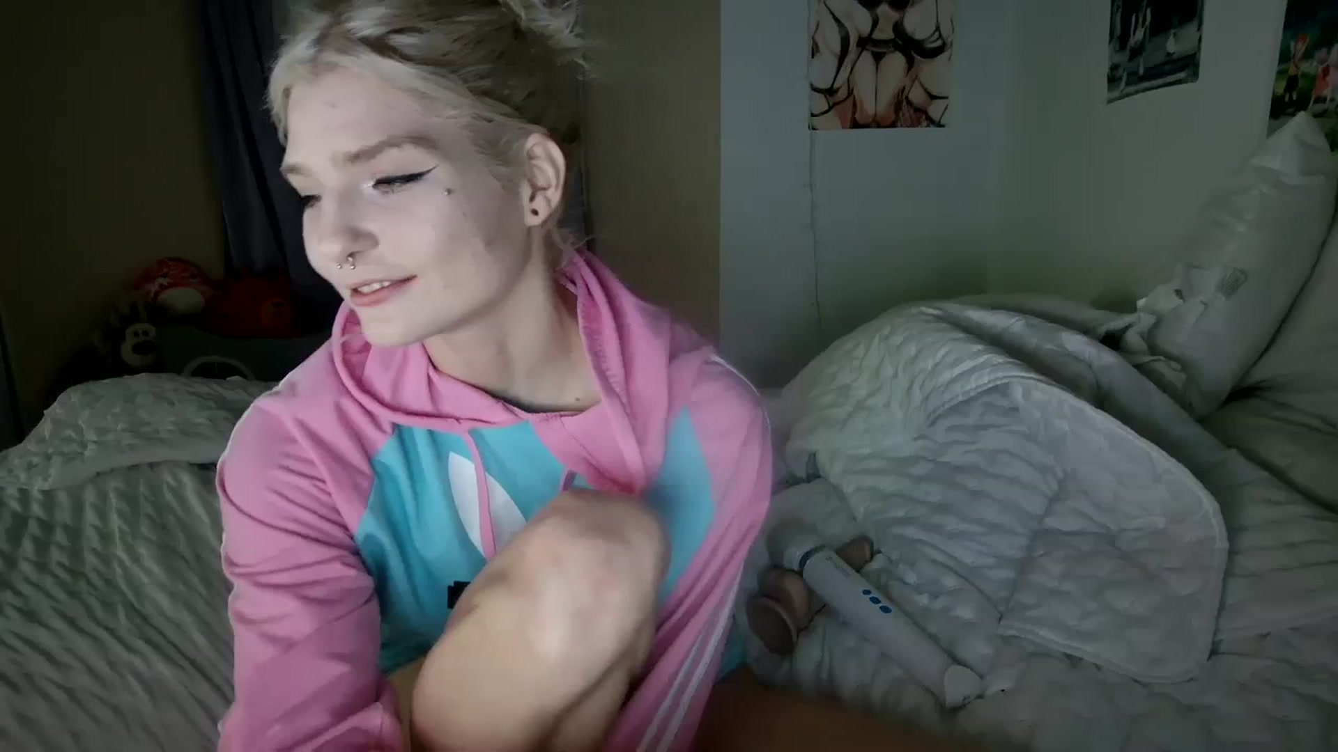 Gallery image thumbnail from DuckChan0's myfreecams stream on, 11/11/2023, 24:01 image 4 of 20