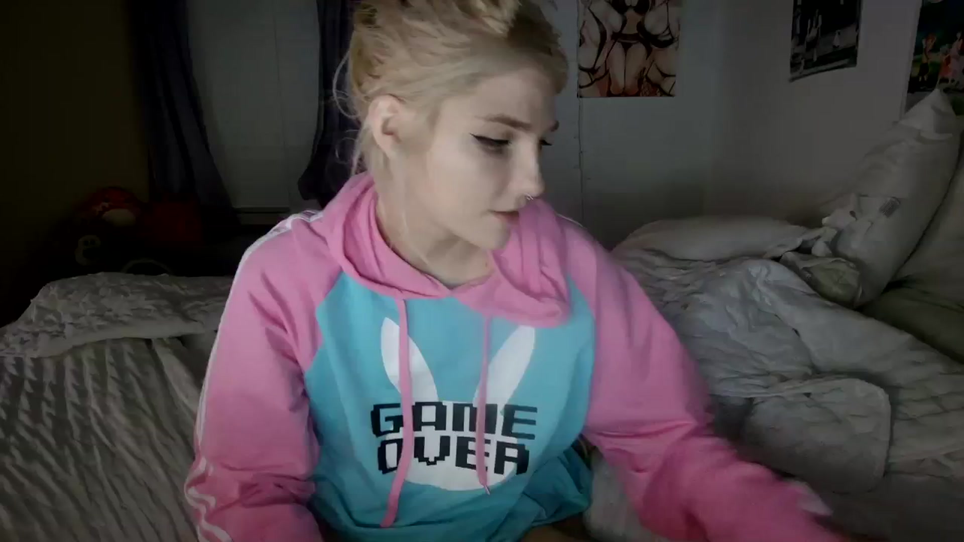 Gallery image thumbnail from DuckChan0's myfreecams stream on, 11/11/2023, 24:01 image 11 of 20