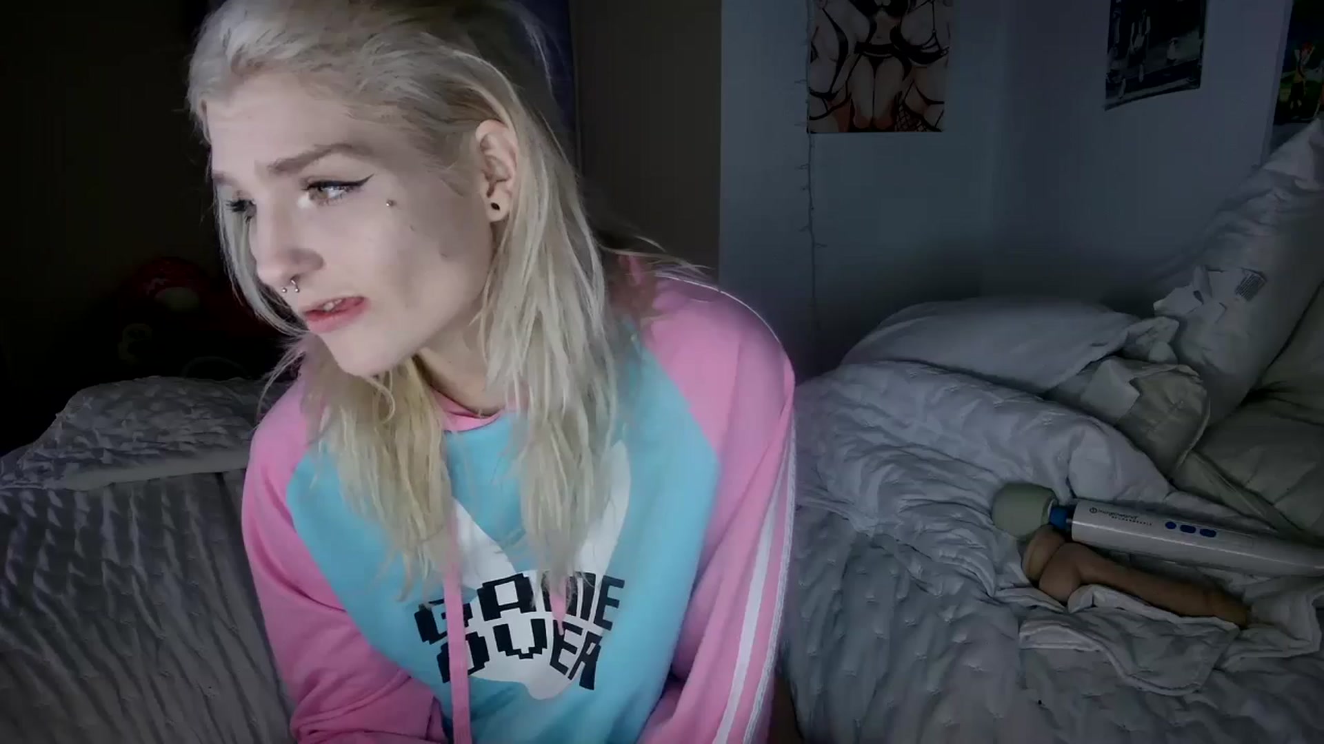 Gallery image thumbnail from DuckChan0's myfreecams stream on, 11/11/2023, 24:01 image 16 of 20