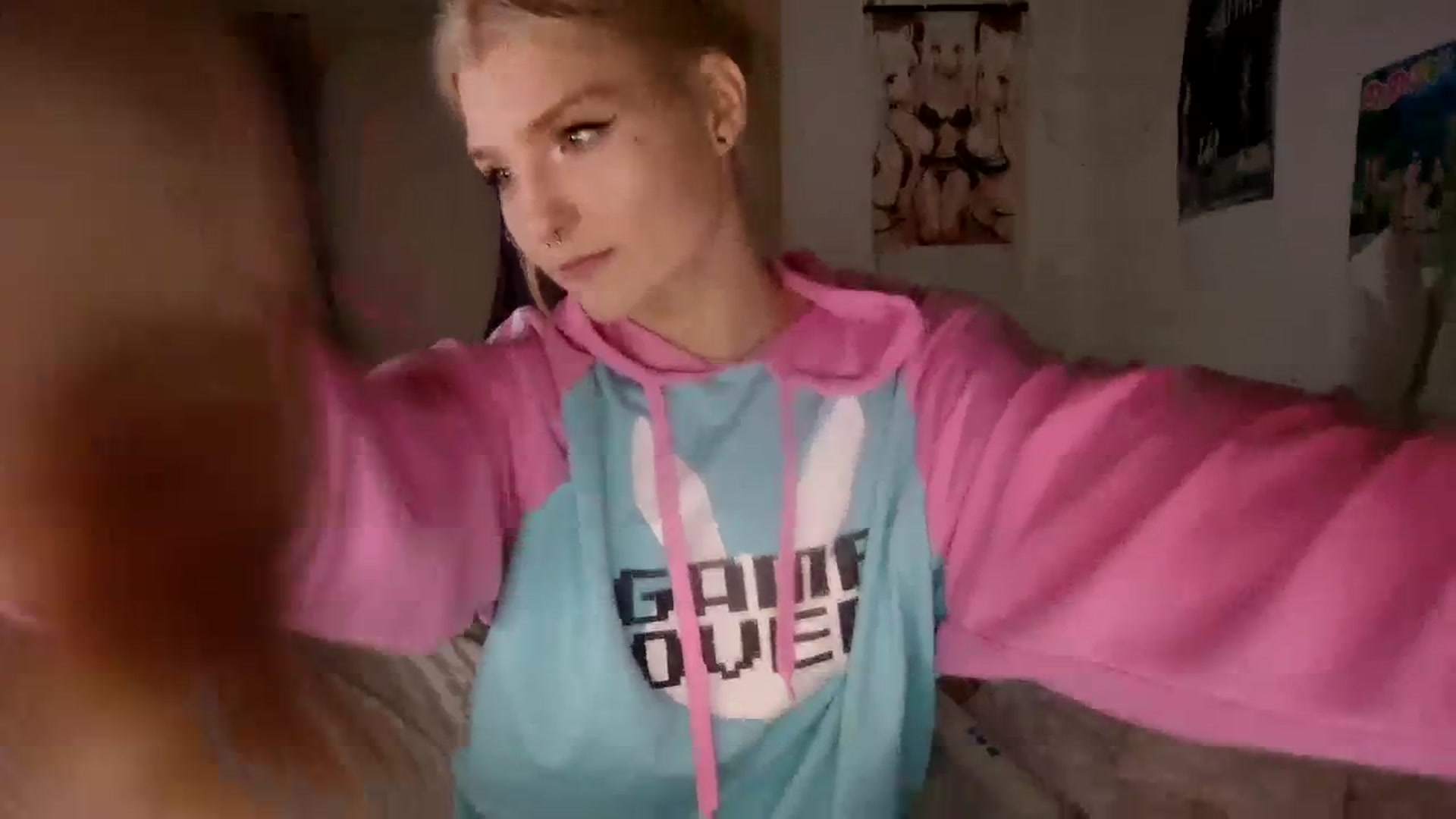 Gallery image thumbnail from DuckChan0's myfreecams stream on, 11/11/2023, 24:01 image 10 of 20