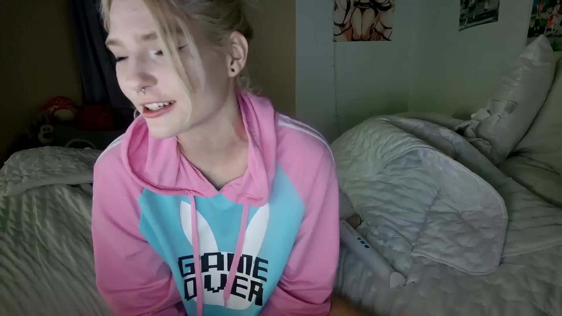 Gallery image thumbnail from DuckChan0's myfreecams stream on, 11/11/2023, 24:01 image 3 of 20