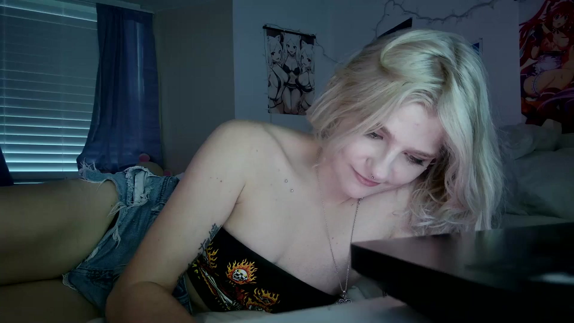 Gallery image thumbnail from DuckChan0's myfreecams stream on, 11/12/2023, 22:56 image 3 of 20