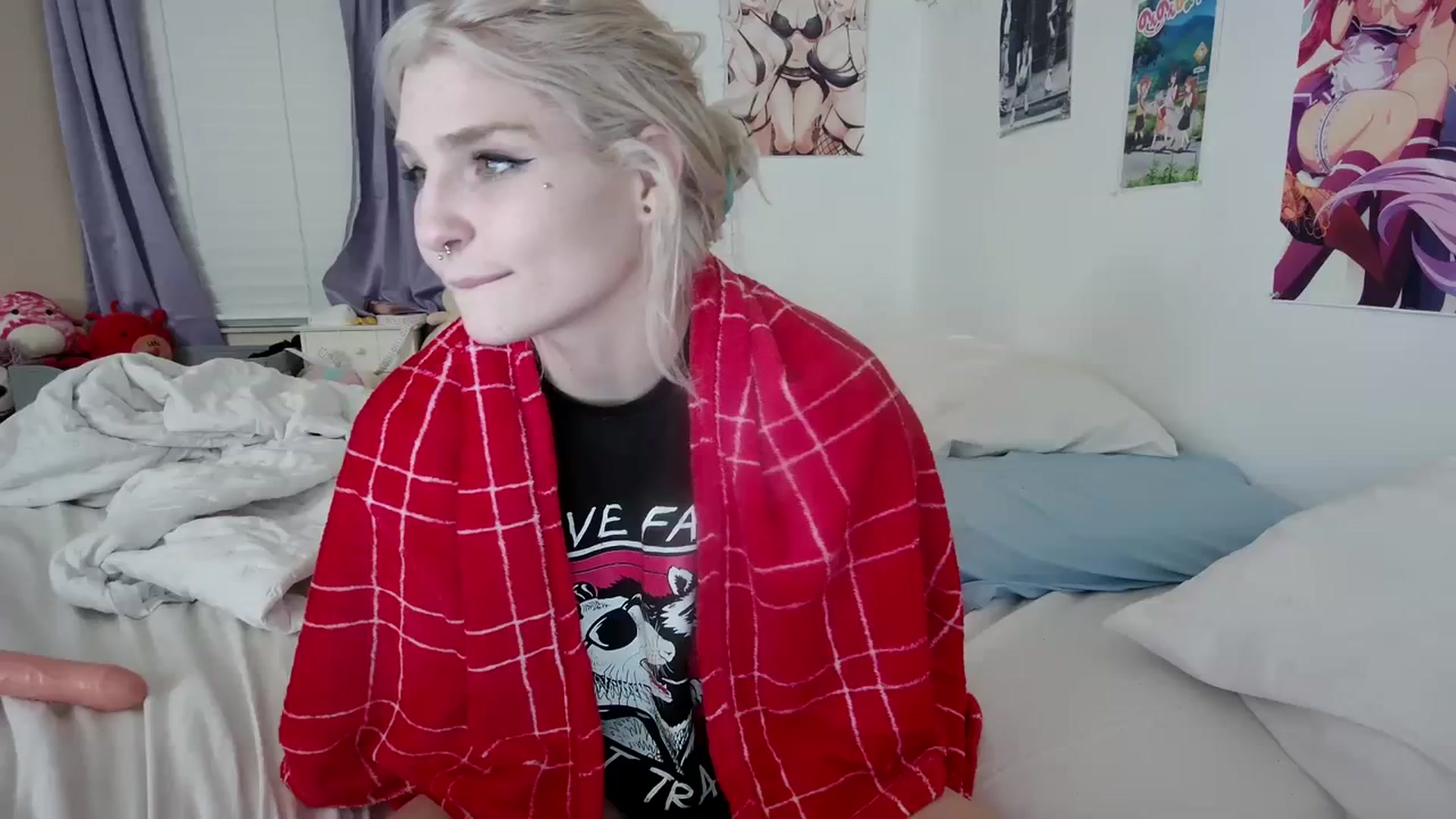Gallery image thumbnail from DuckChan0's myfreecams stream on, 11/14/2023, 24:21 image 20 of 20
