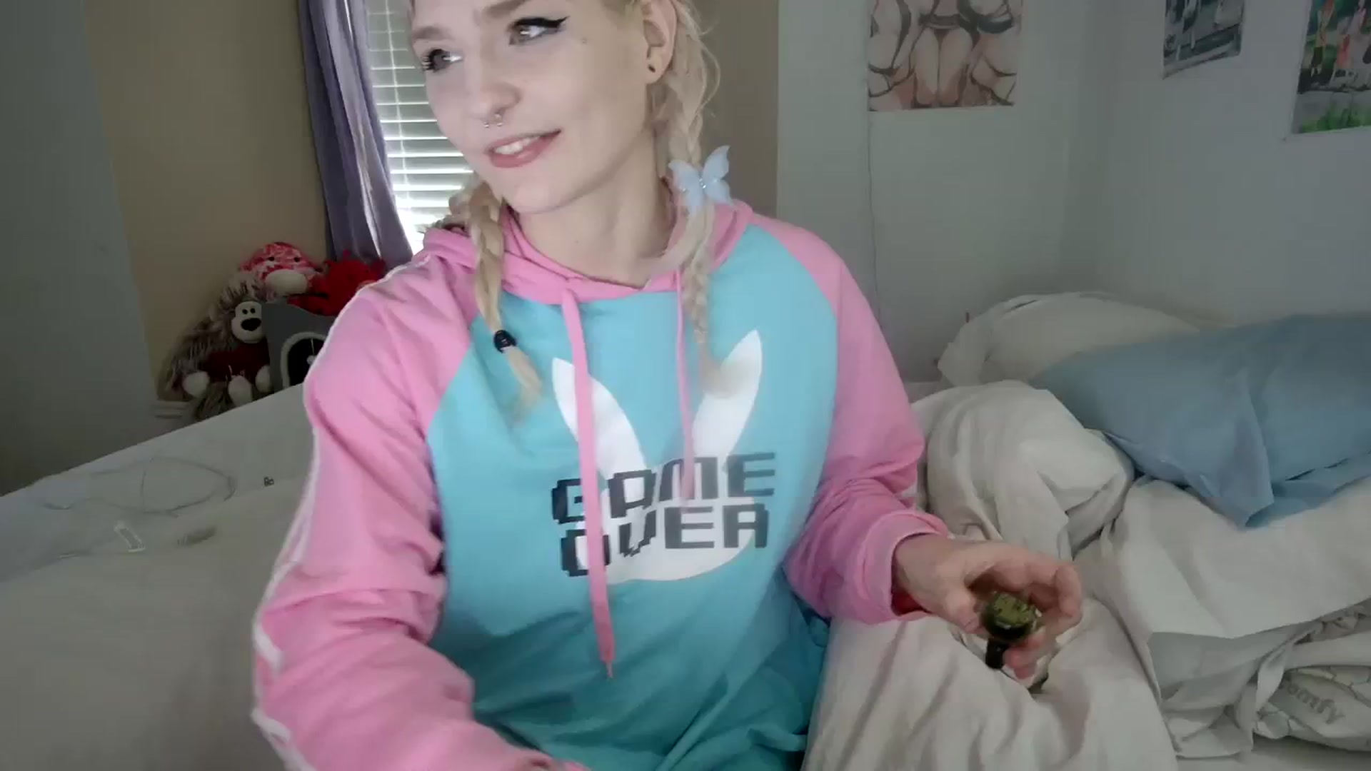 Gallery image thumbnail from DuckChan0's myfreecams stream on, 11/16/2023, 16:34 image 18 of 20