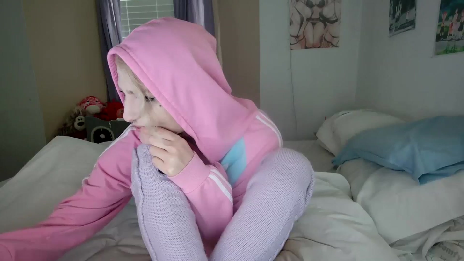 Gallery image thumbnail from DuckChan0's myfreecams stream on, 11/16/2023, 16:34 image 7 of 20