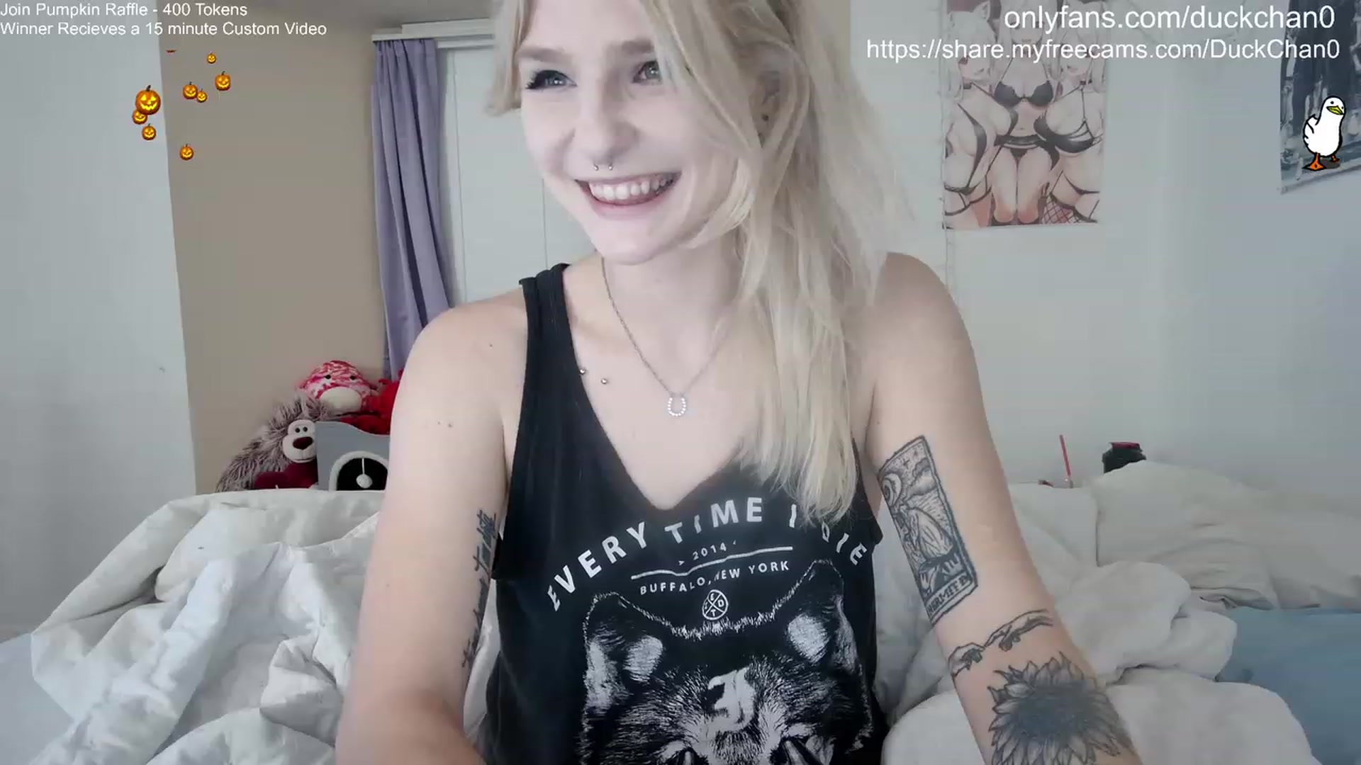 Gallery image thumbnail from DuckChan0's myfreecams stream on, 11/17/2023, 23:39 image 8 of 20