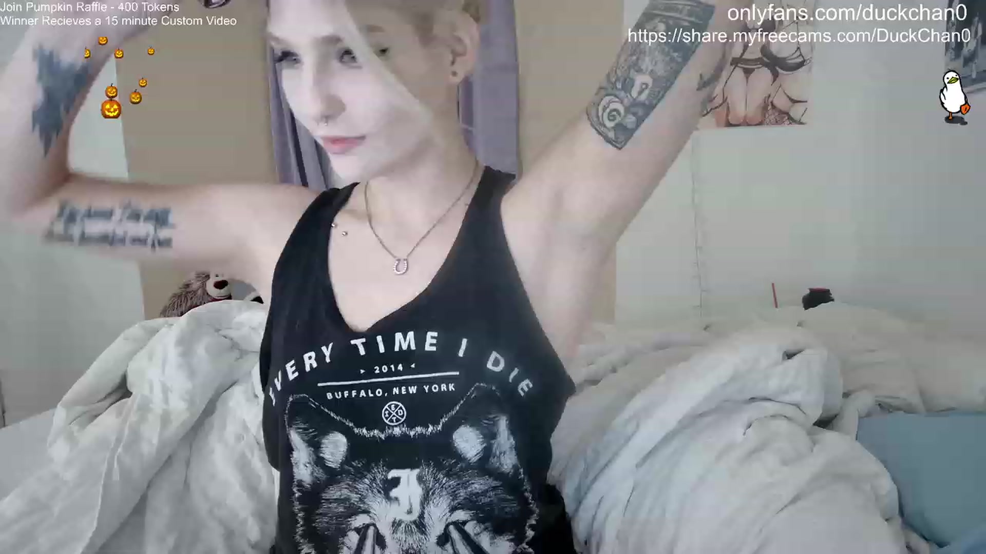 Gallery image thumbnail from DuckChan0's myfreecams stream on, 11/17/2023, 23:39 image 4 of 20