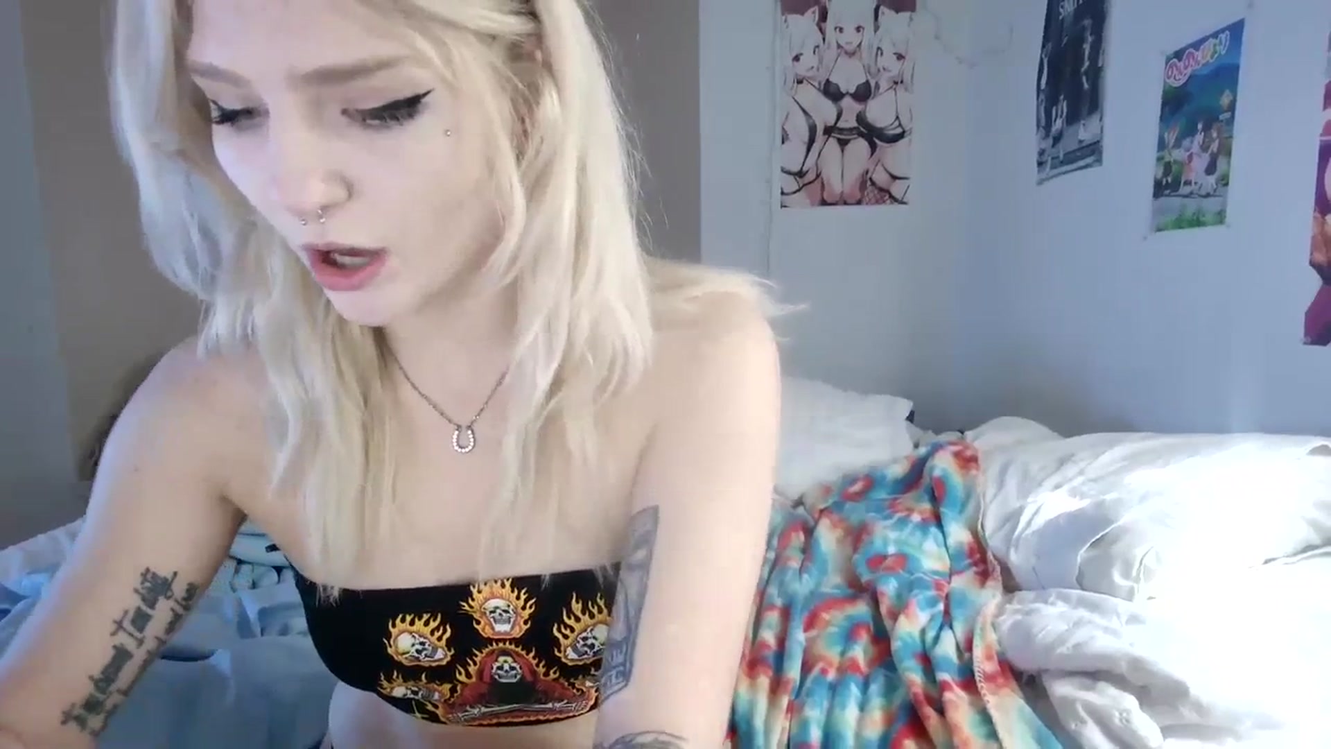 Gallery image thumbnail from DuckChan0's myfreecams stream on, 11/20/2023, 17:00 image 7 of 20