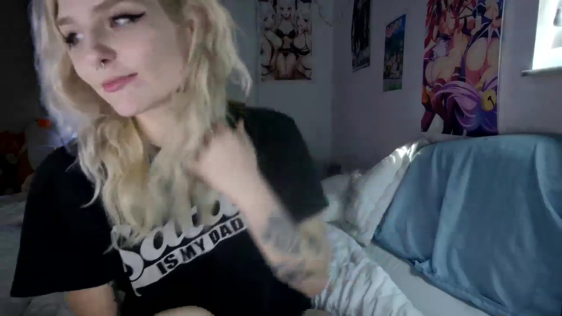 Gallery image thumbnail from DuckChan0's myfreecams stream on, 11/22/2023, 18:18 image 7 of 20