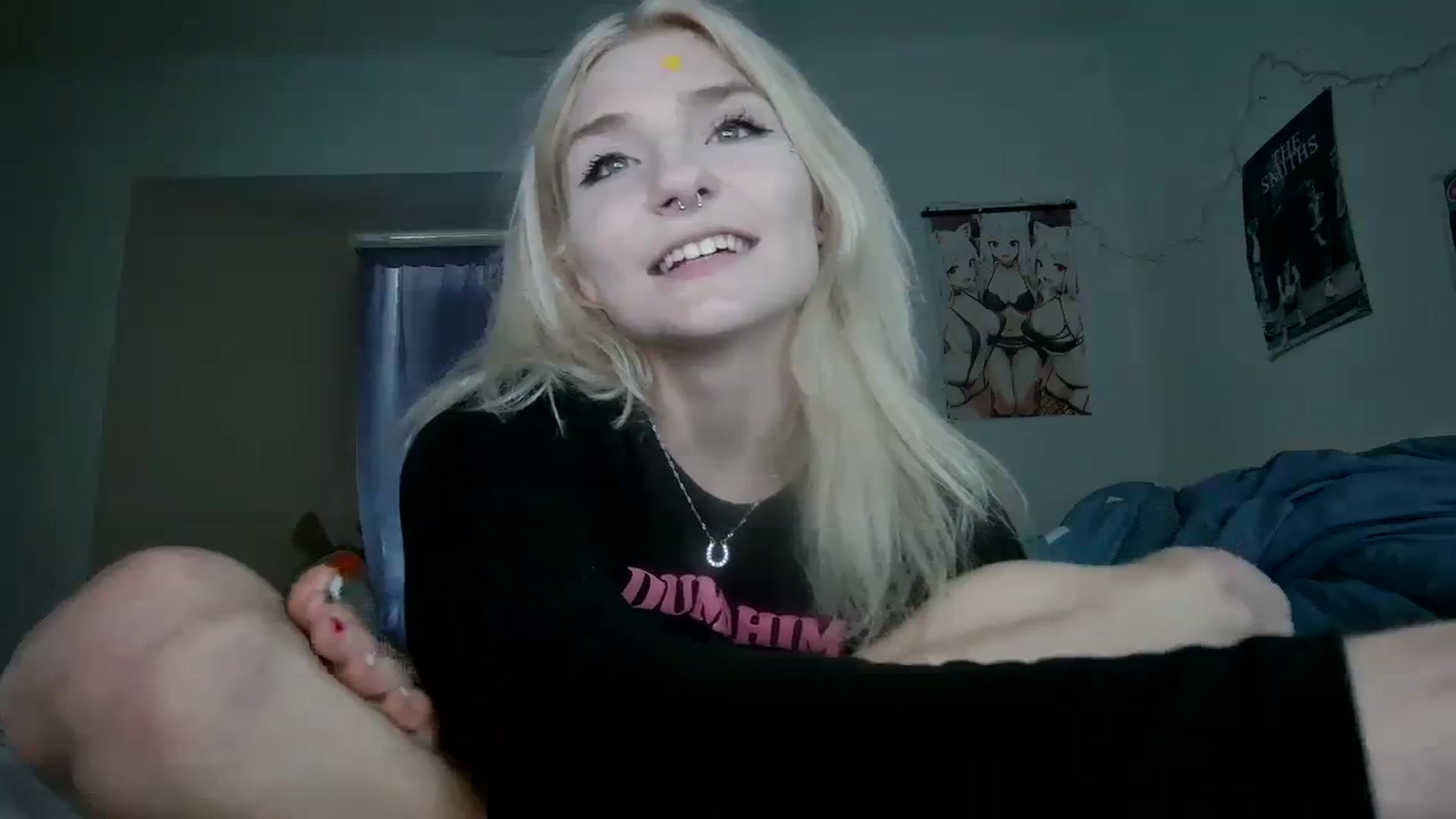 Gallery image thumbnail from DuckChan0's myfreecams stream on, 11/29/2023, 18:15 image 18 of 20