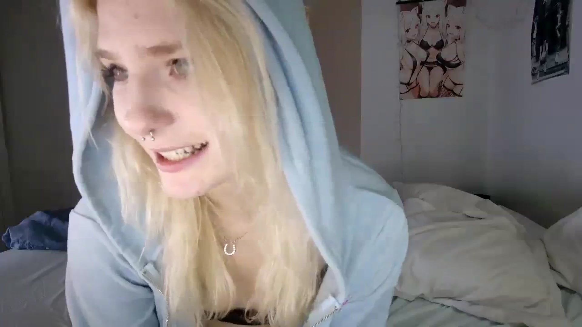 Gallery image thumbnail from DuckChan0's myfreecams stream on, 12/01/2023, 18:54 image 13 of 20