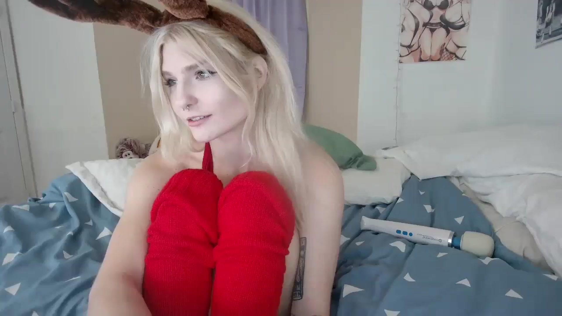 Gallery image thumbnail from DuckChan0's myfreecams stream on, 12/03/2023, 22:32 image 11 of 20