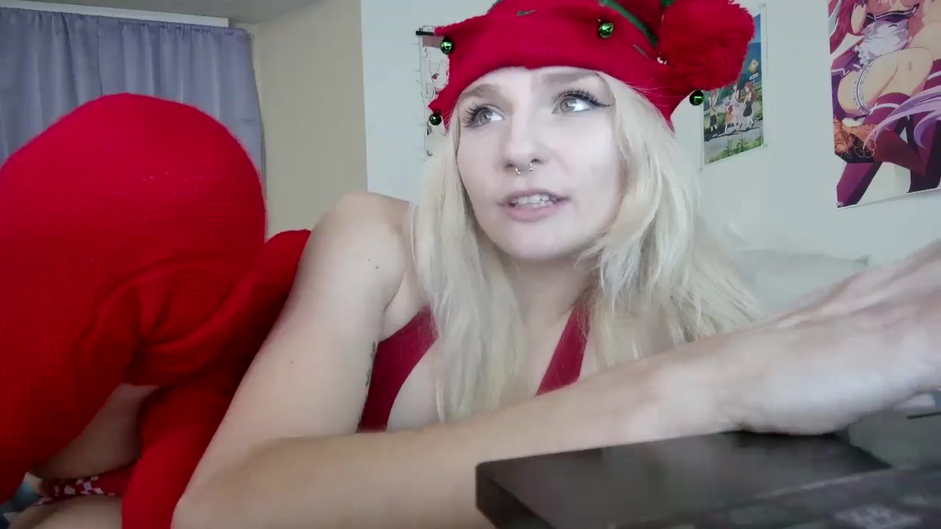 Gallery image thumbnail from DuckChan0's myfreecams stream on, 12/03/2023, 23:10 image 10 of 20