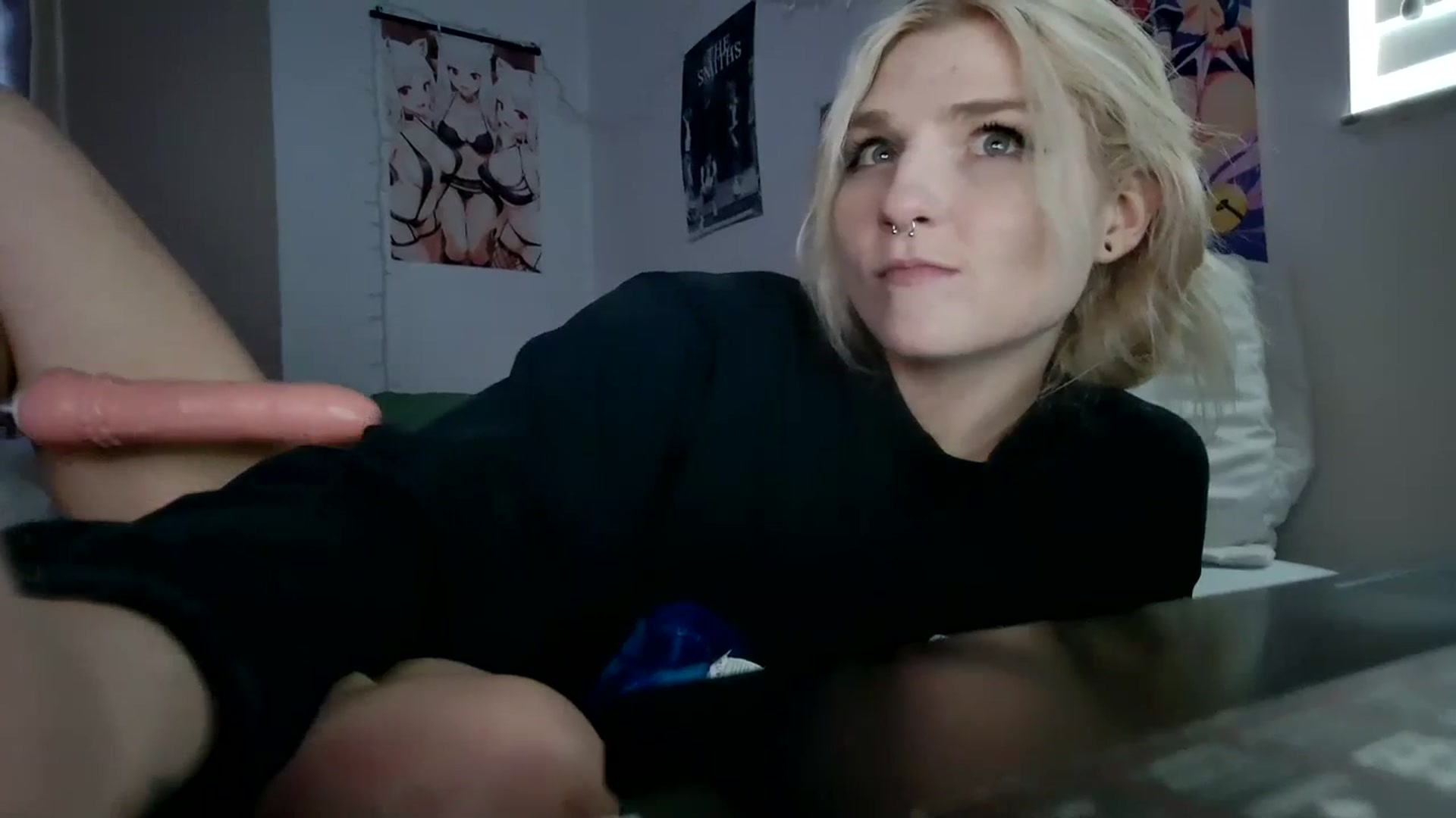 Gallery image thumbnail from DuckChan0's myfreecams stream on, 12/07/2023, 18:38 image 14 of 20