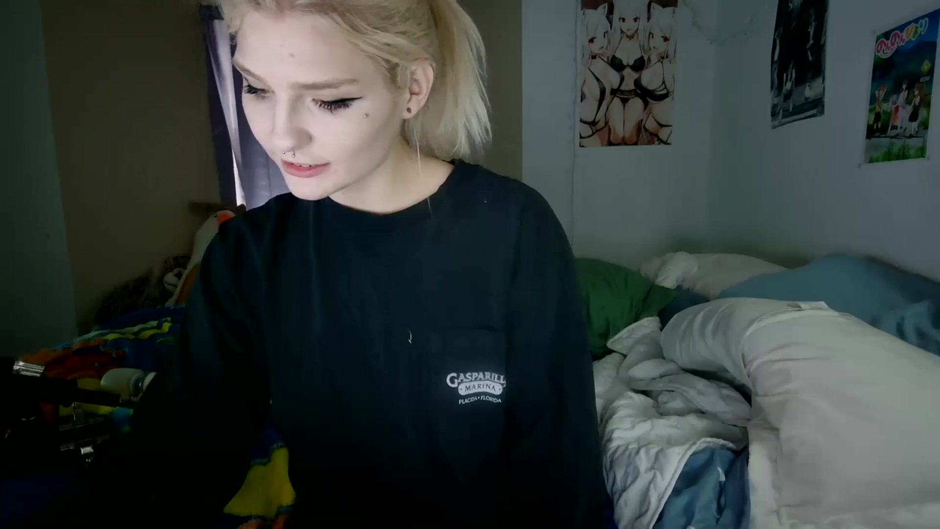 Gallery image thumbnail from DuckChan0's myfreecams stream on, 12/07/2023, 18:38 image 1 of 20