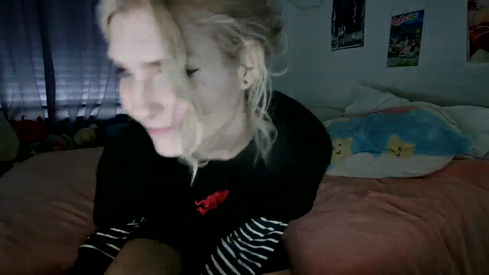 Gallery image thumbnail from DuckChan0's myfreecams stream on, 12/14/2023, 18:09 image 9 of 20
