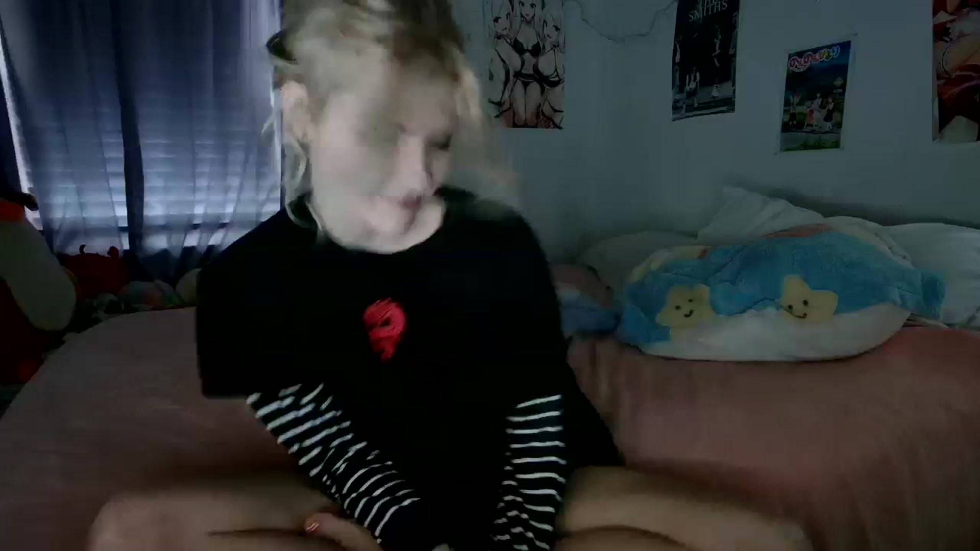 Gallery image thumbnail from DuckChan0's myfreecams stream on, 12/14/2023, 18:09 image 6 of 20