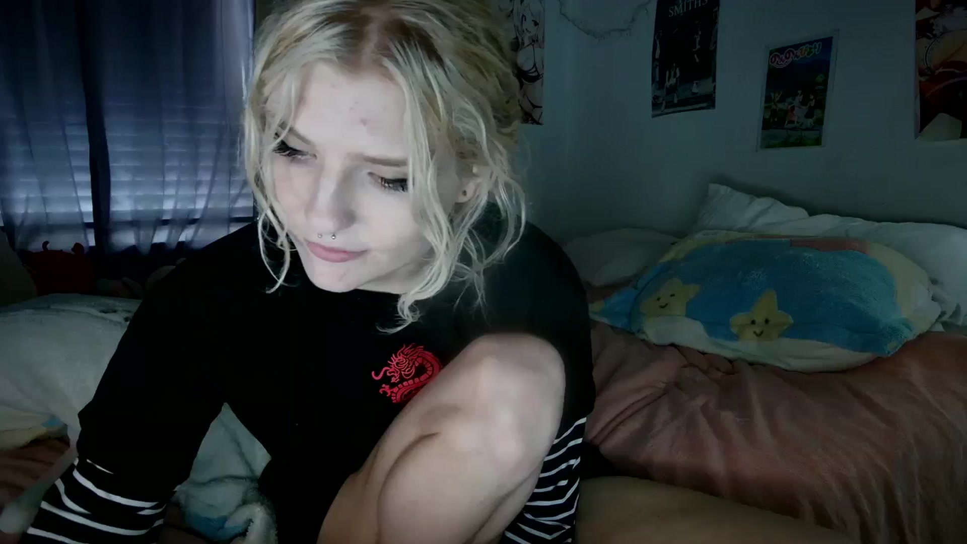 Gallery image thumbnail from DuckChan0's myfreecams stream on, 12/14/2023, 18:09 image 14 of 20