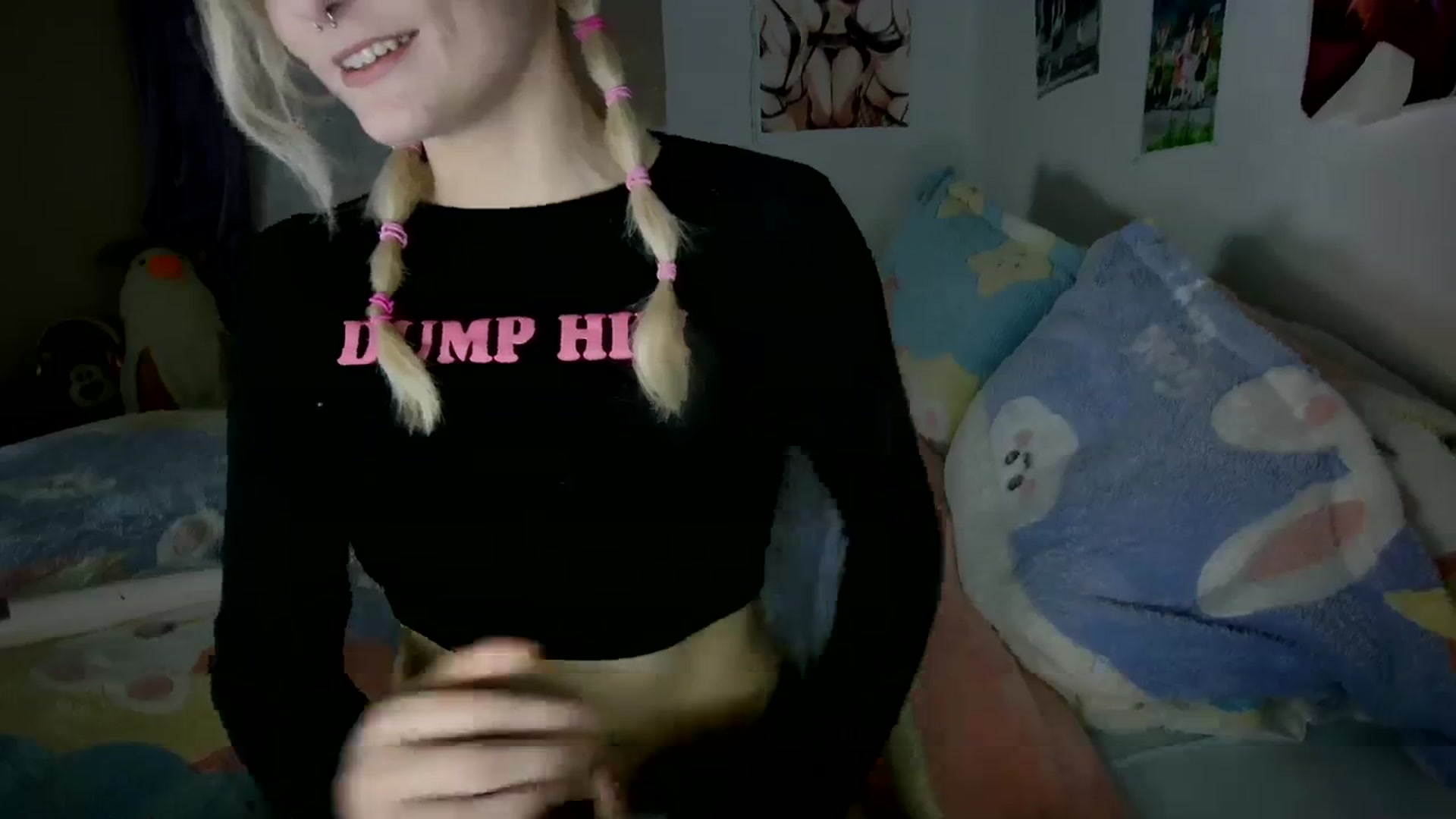 Gallery image thumbnail from DuckChan0's myfreecams stream on, 12/16/2023, 23:52 image 2 of 20