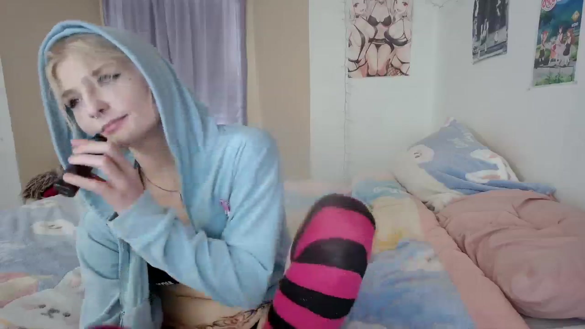 Gallery image thumbnail from DuckChan0's myfreecams stream on, 12/20/2023, 17:22 image 2 of 20