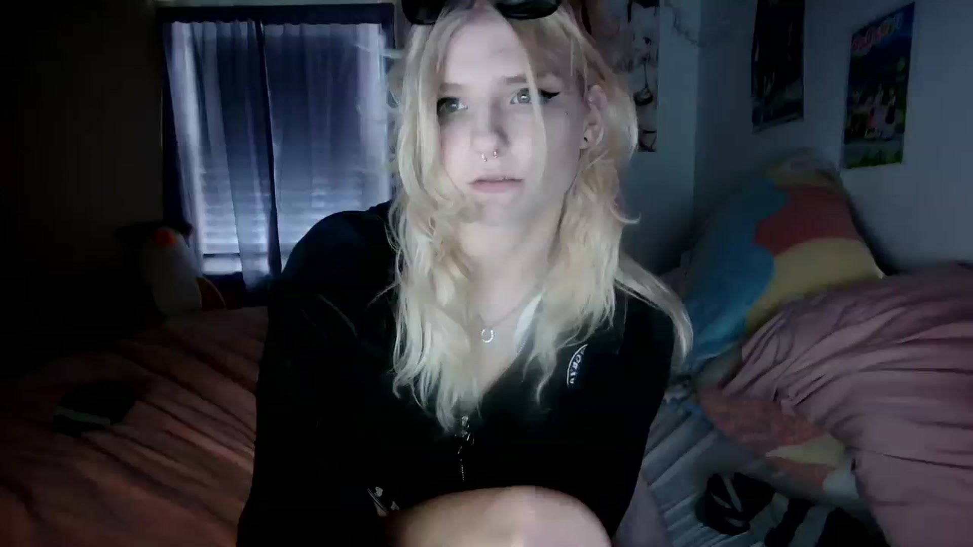 Gallery image thumbnail from DuckChan0's myfreecams stream on, 12/22/2023, 18:47 image 13 of 20
