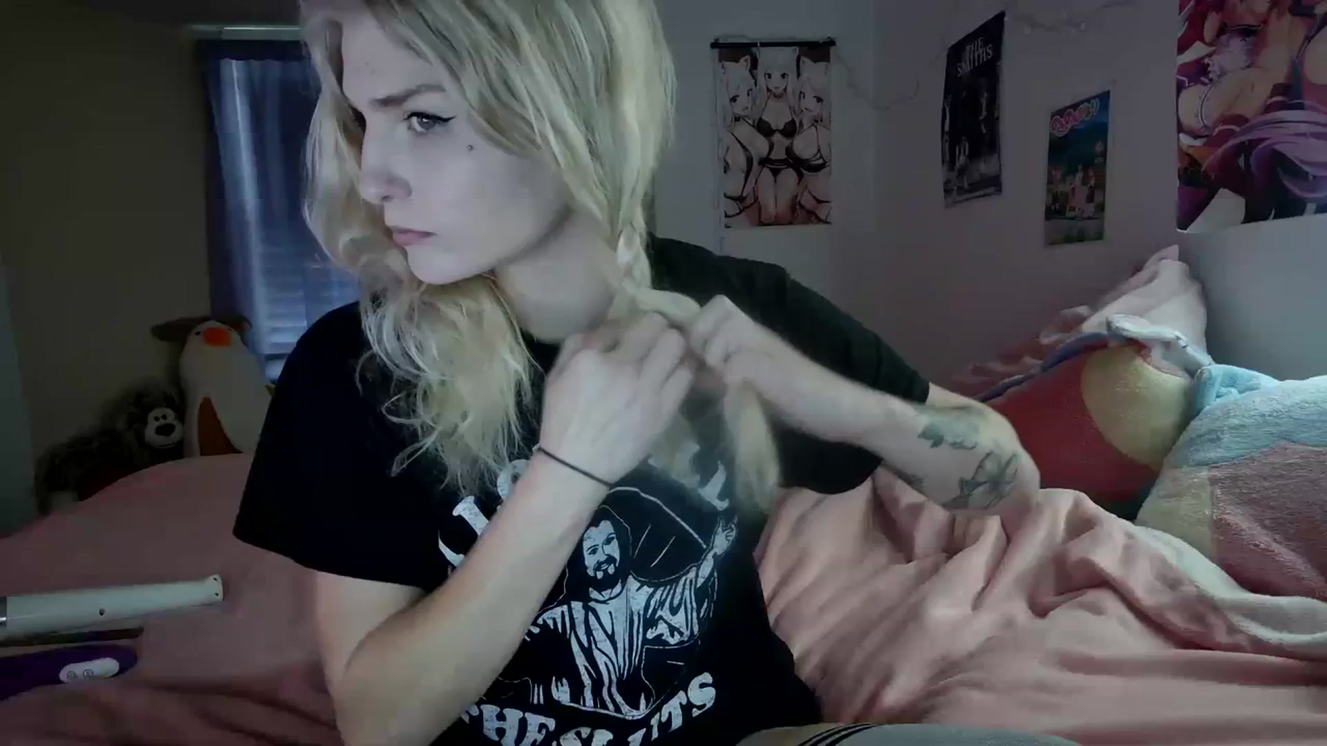 Gallery image thumbnail from DuckChan0's myfreecams stream on, 12/27/2023, 16:53 image 1 of 20