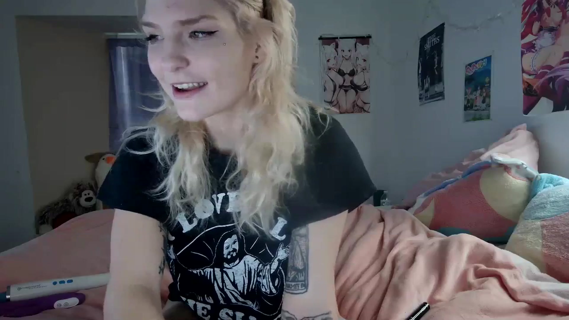Gallery image thumbnail from DuckChan0's myfreecams stream on, 12/27/2023, 16:53 image 10 of 20