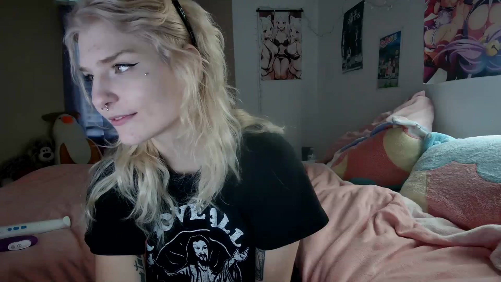 Gallery image thumbnail from DuckChan0's myfreecams stream on, 12/27/2023, 16:53 image 14 of 20