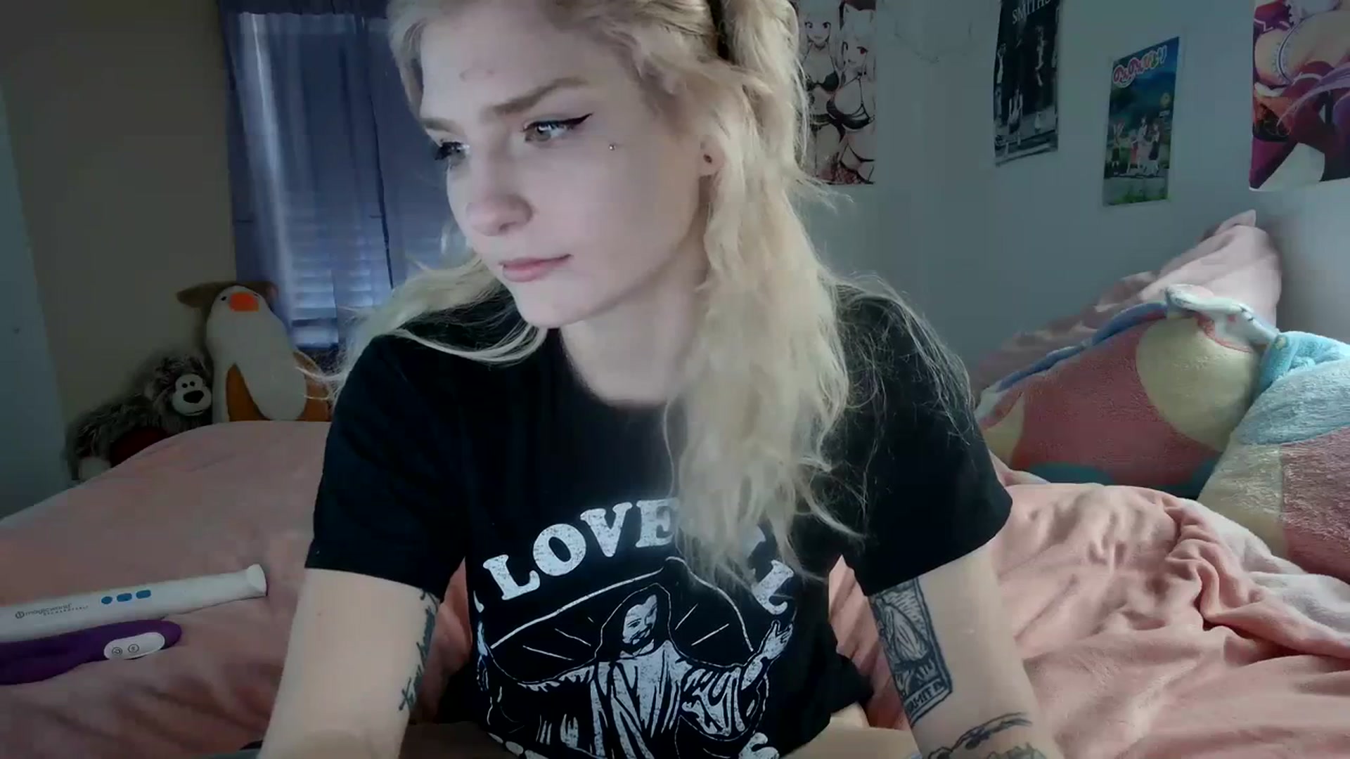 Gallery image thumbnail from DuckChan0's myfreecams stream on, 12/27/2023, 16:53 image 11 of 20