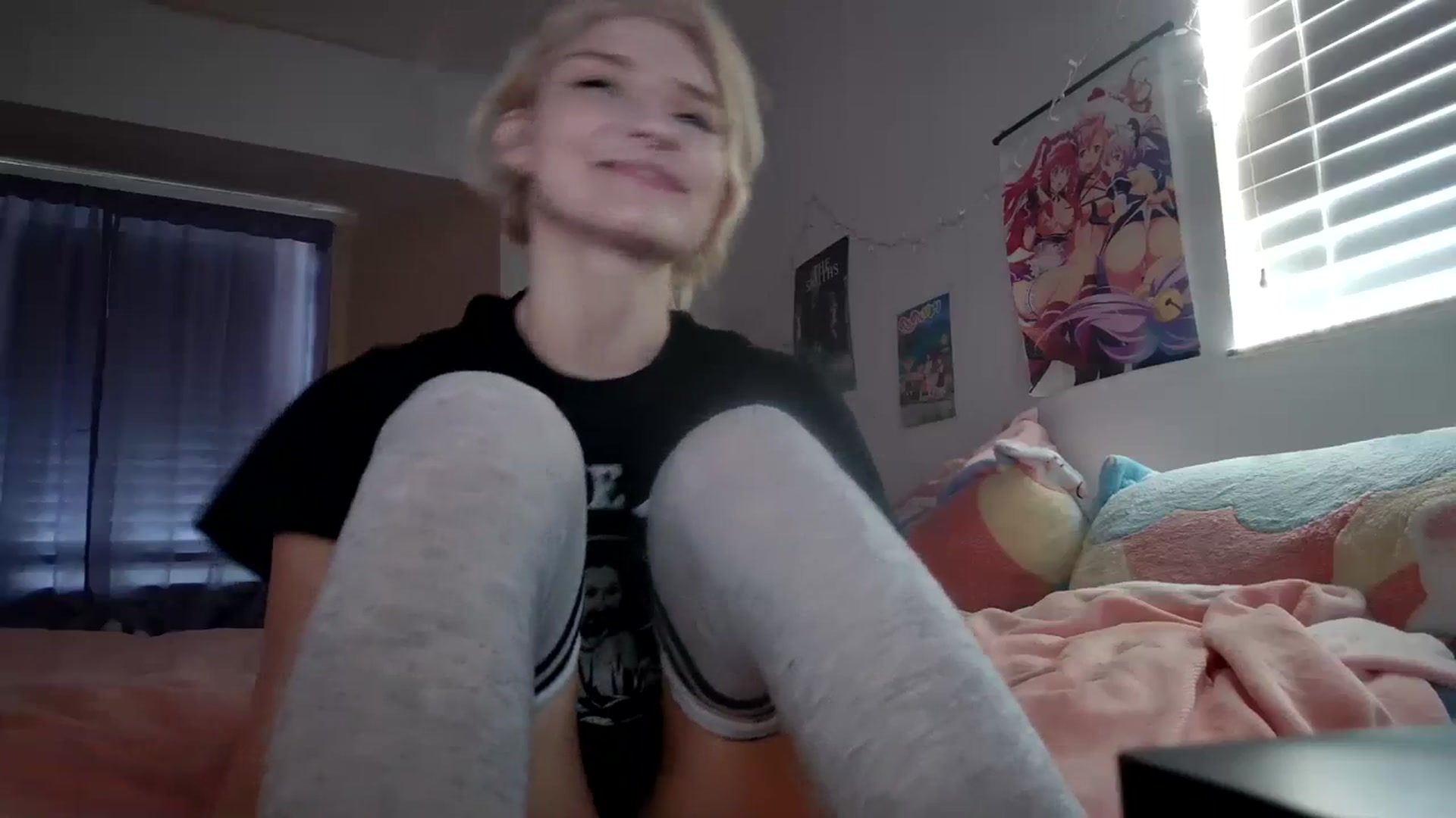 Gallery image thumbnail from DuckChan0's myfreecams stream on, 12/27/2023, 17:44 image 4 of 20
