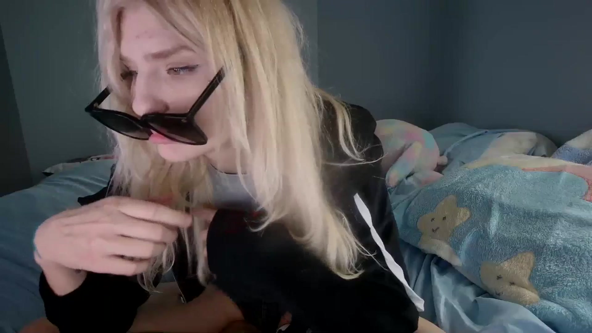 Gallery image thumbnail from DuckChan0's myfreecams stream on, 12/29/2023, 17:57 image 5 of 20