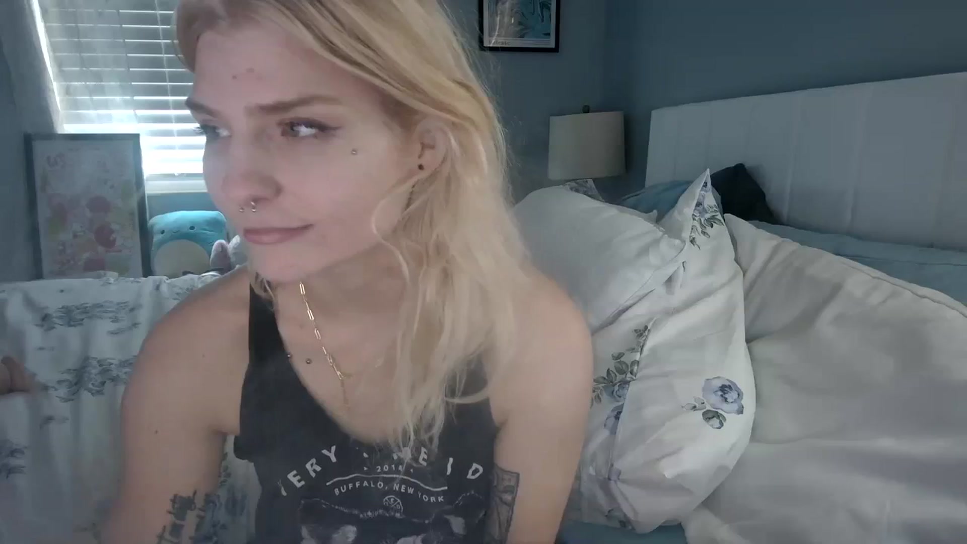 Gallery image thumbnail from DuckChan0's myfreecams stream on, 01/02/2024, 17:13 image 1 of 20