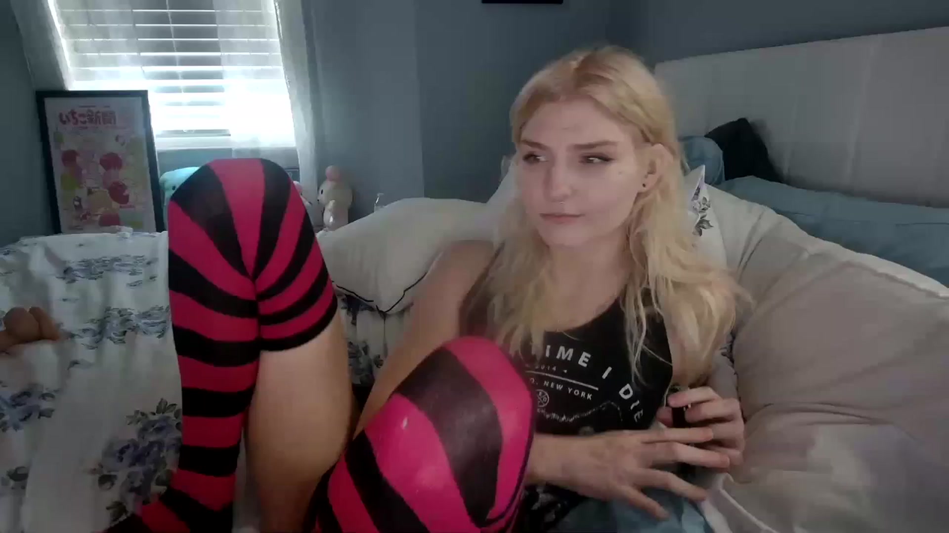 Gallery image thumbnail from DuckChan0's myfreecams stream on, 01/02/2024, 17:13 image 2 of 20