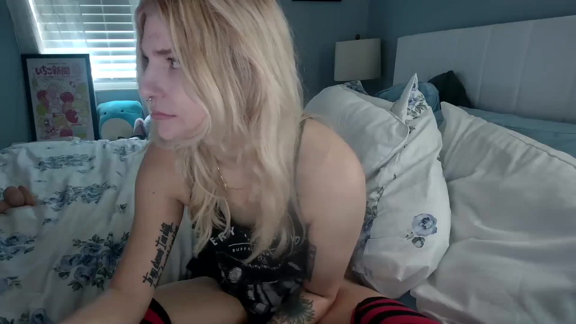 Gallery image thumbnail from DuckChan0's myfreecams stream on, 01/02/2024, 17:13 image 13 of 20