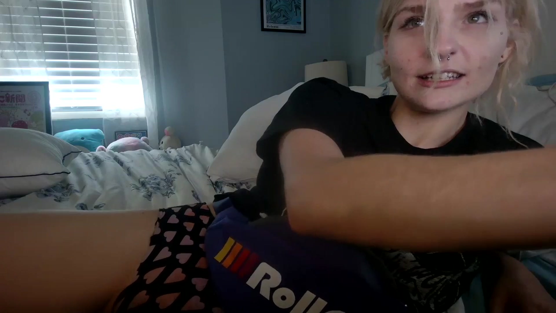 Gallery image thumbnail from DuckChan0's myfreecams stream on, 01/02/2024, 19:16 image 2 of 20