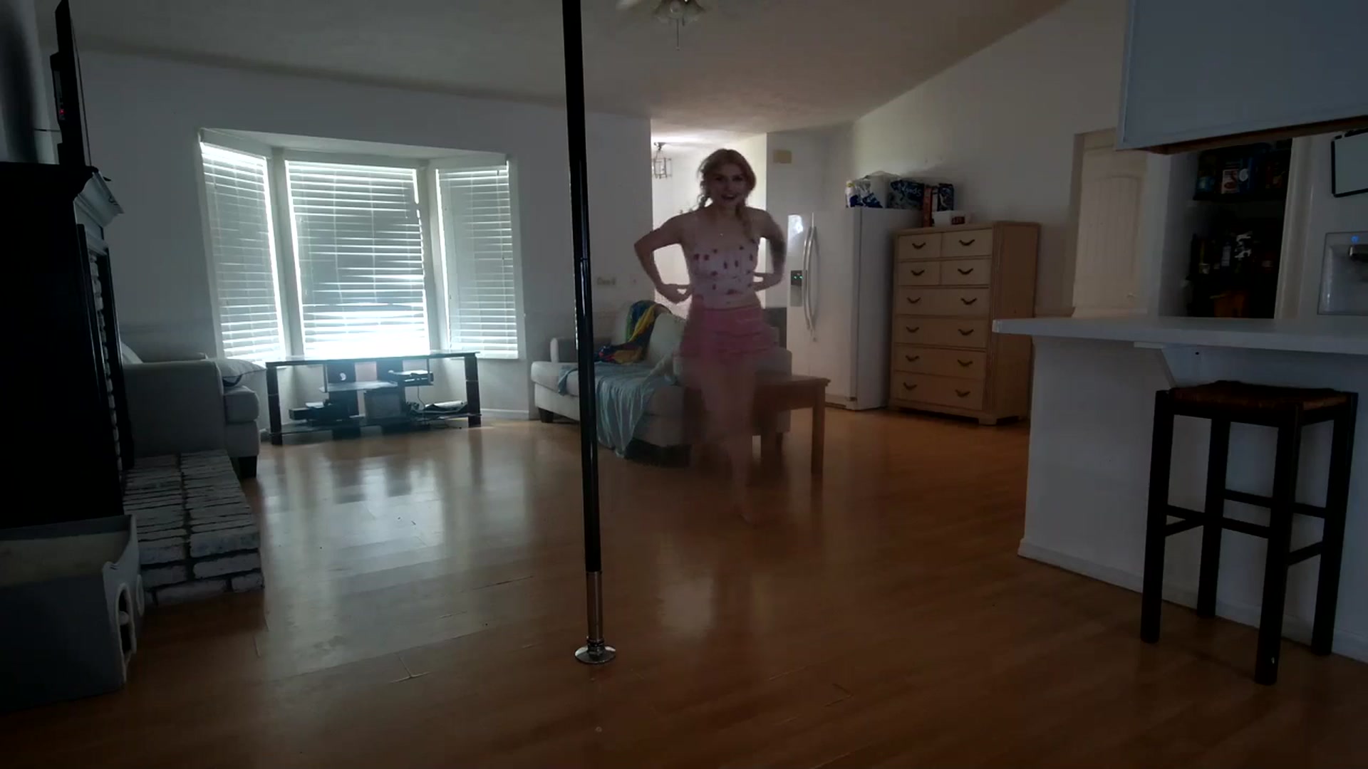 Gallery image thumbnail from DuckChan0's myfreecams stream on, 01/03/2024, 17:51 image 8 of 20