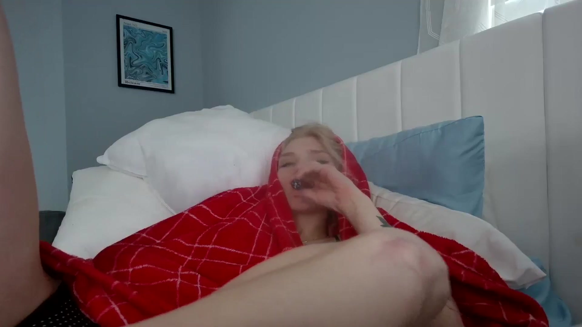 Gallery image thumbnail from DuckChan0's myfreecams stream on, 01/03/2024, 20:37 image 4 of 20