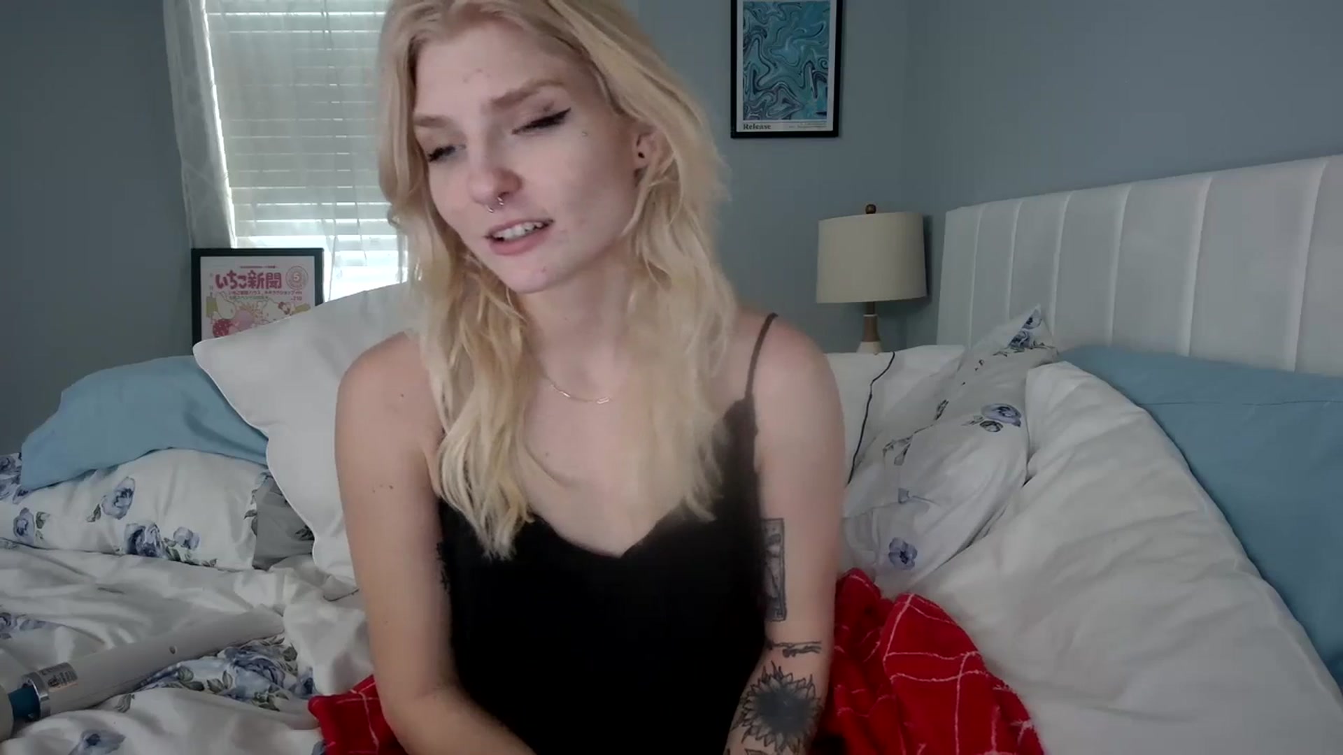 Gallery image thumbnail from DuckChan0's myfreecams stream on, 01/03/2024, 20:37 image 20 of 20