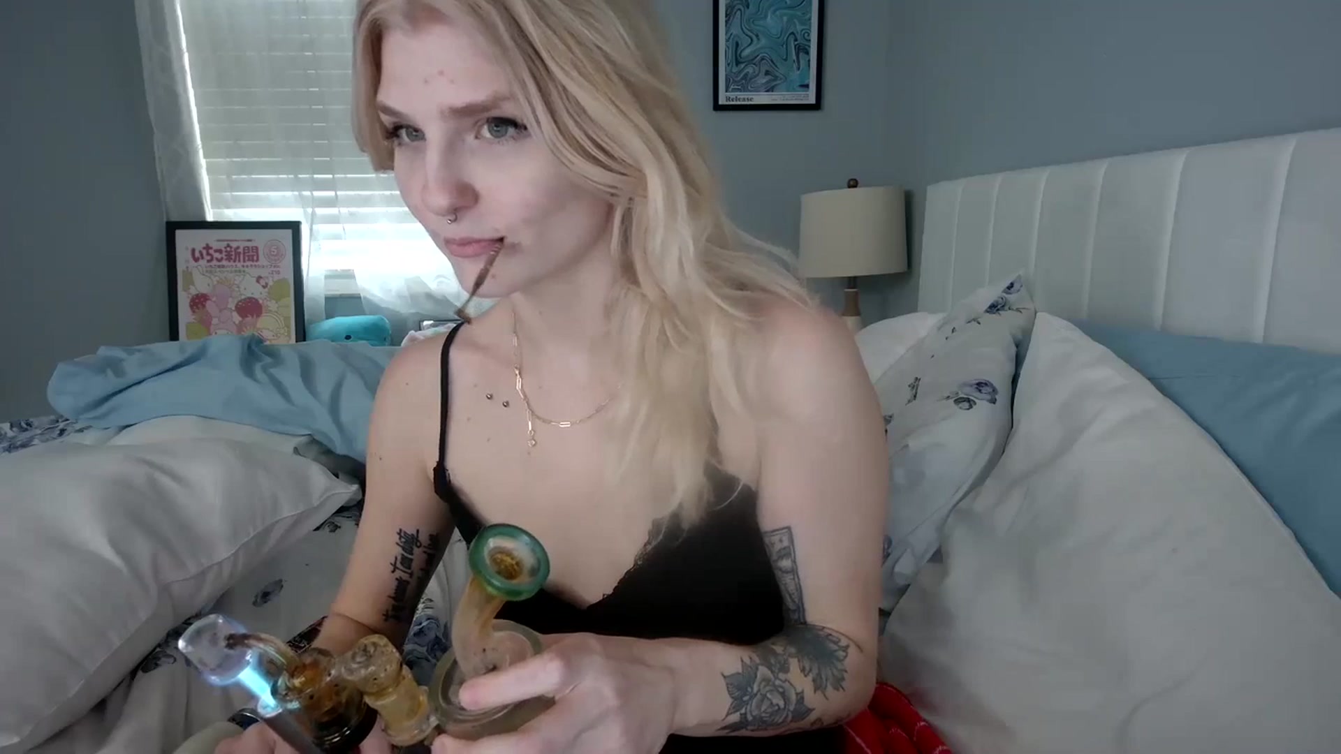 Gallery image thumbnail from DuckChan0's myfreecams stream on, 01/03/2024, 21:11 image 2 of 20