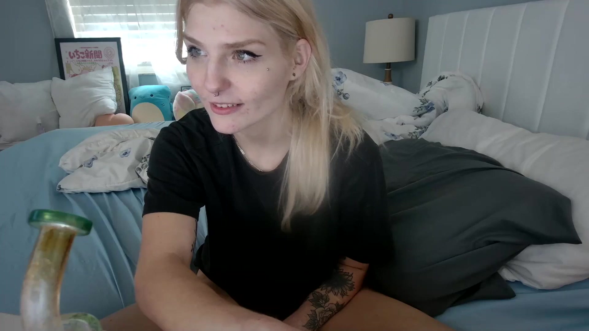 Gallery image thumbnail from DuckChan0's myfreecams stream on, 01/04/2024, 19:32 image 18 of 20