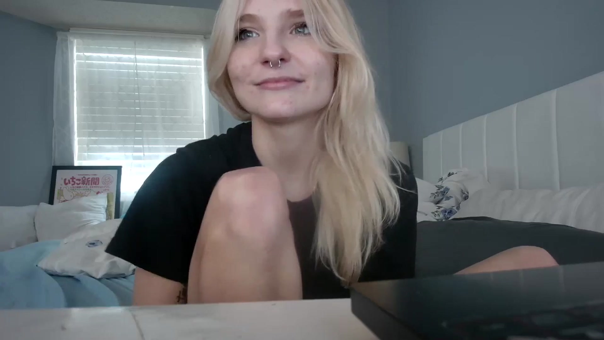 Gallery image thumbnail from DuckChan0's myfreecams stream on, 01/04/2024, 20:11 image 16 of 20